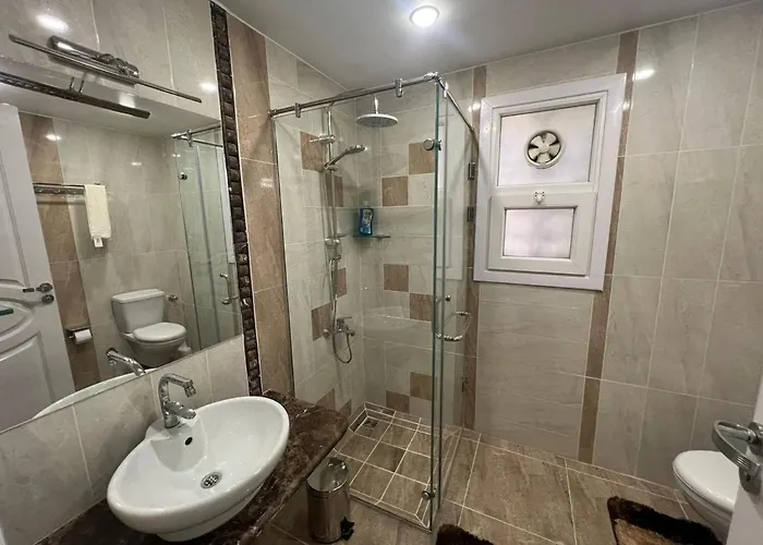 Deluxe Brand New Apartment